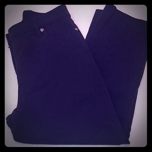 New Directions black ankle cropped pants size 6